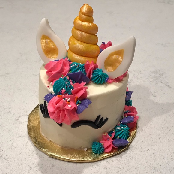 Meet your Posher, Danielle - Picture 1 of 1